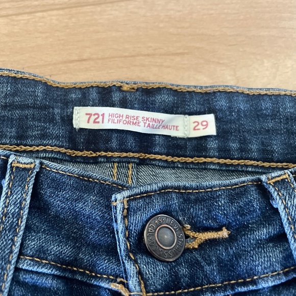 Levi’s 721 High-rise Skinny Jean - Picture 1 of 4